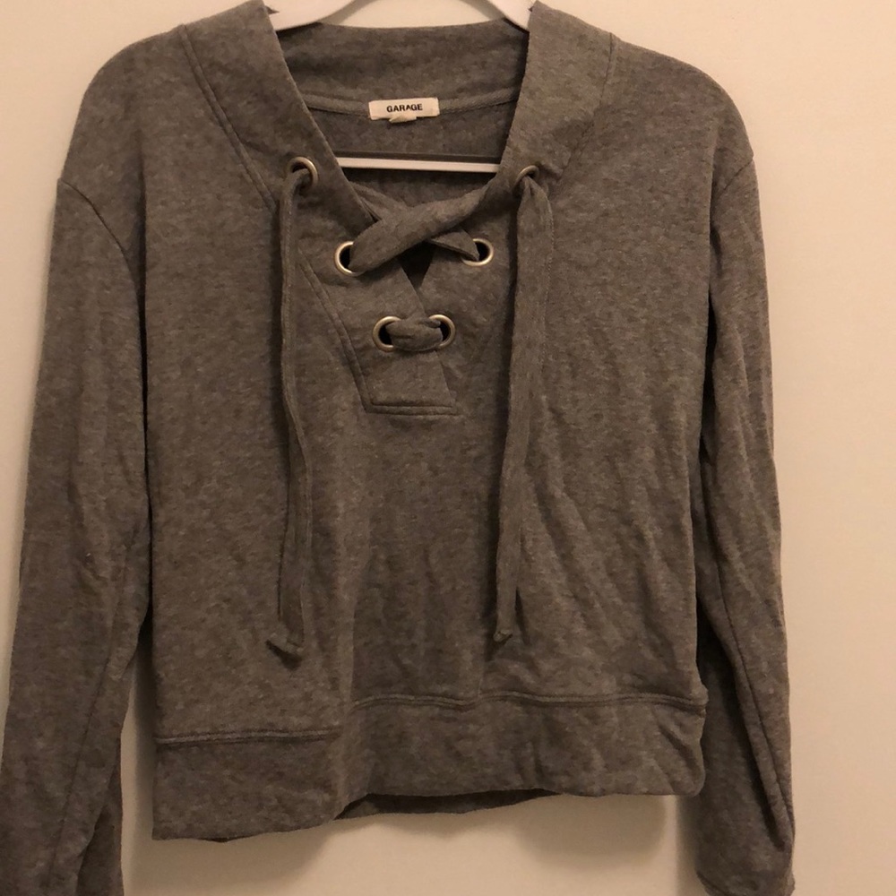 Soft tie-up sweater